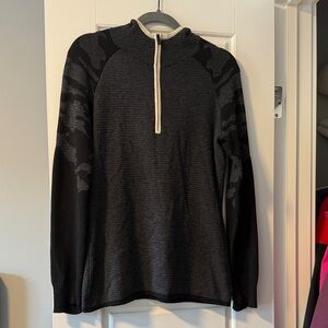 Smartwool Women's Black and Gray Zip Up Sweater